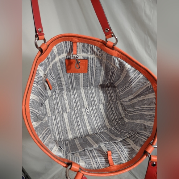 COACH Coral & Red Leather & Straw Shoulder/Tote Bag - Picture 5 of 12